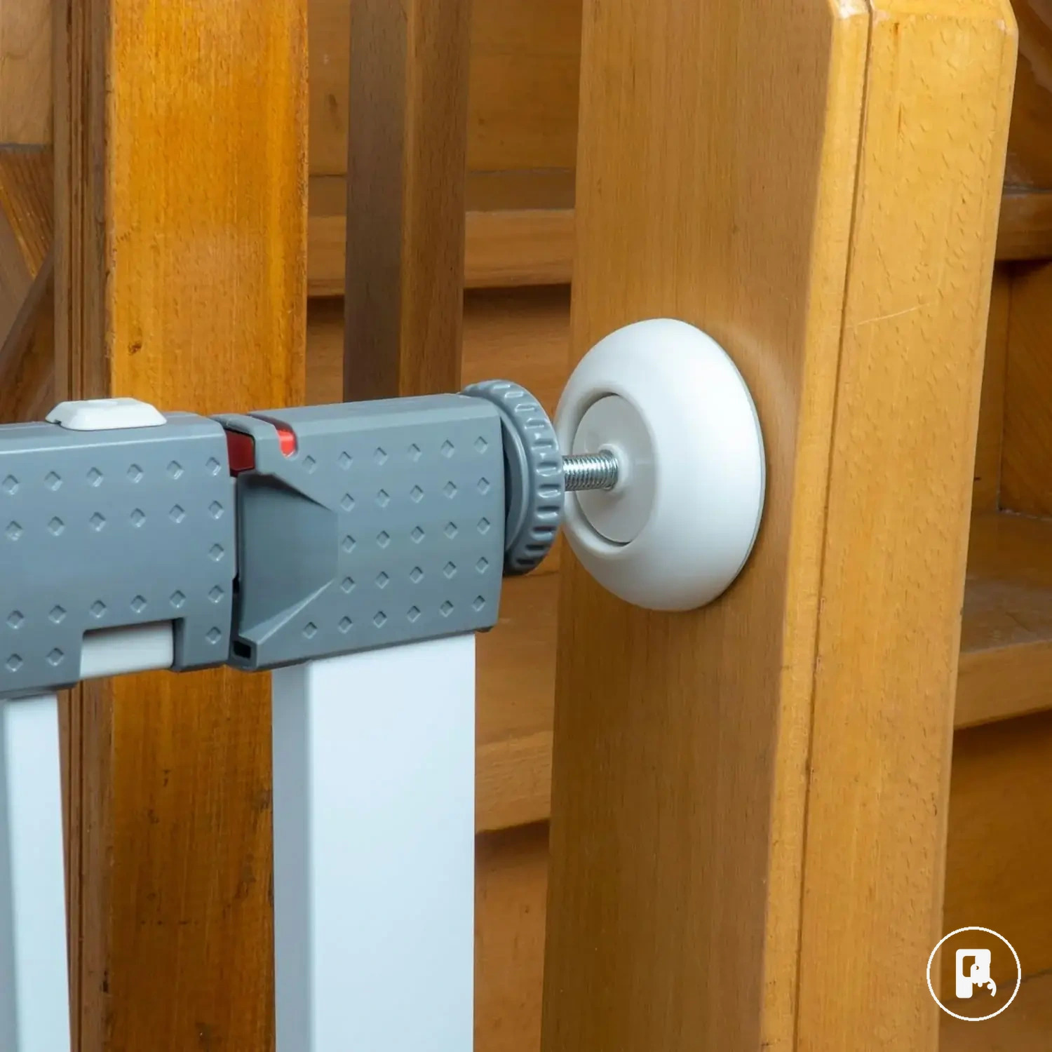 Wandpolster zum Schutz von Oberflächen bei Babygittern